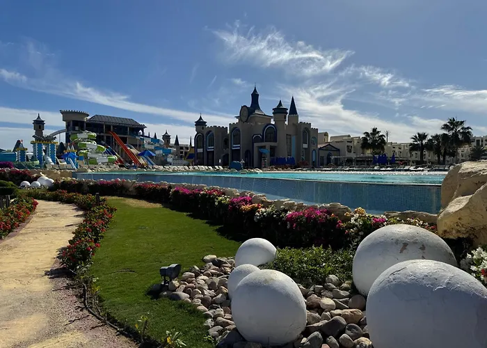 Gravity & Aquapark Sahl Hashesh Apartmanhotel *